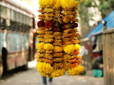 Phul ke Shaan - Handmade Garlands